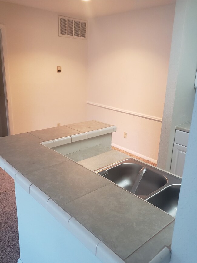 16120 Stuebner Airline Rd unit 603, Spring, TX 77379 - photo 7