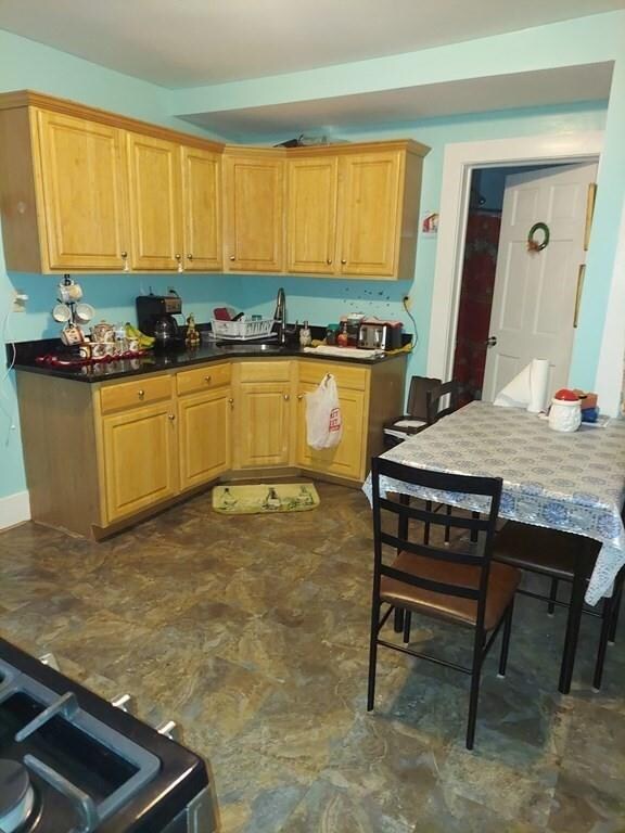 9 Loring St unit 11, Lawrence, MA 01843 - photo 5