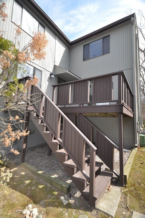 231 Leland Farm Rd, Ashland, MA 01721 - photo 2