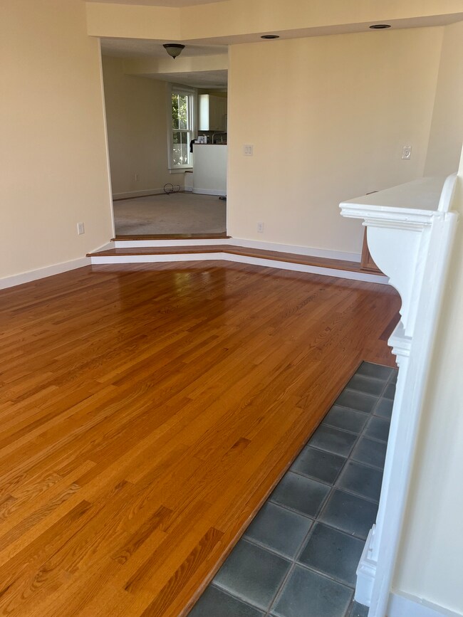 896 Quinnipiac Ave unit 3, New Haven, CT 06513 - photo 3