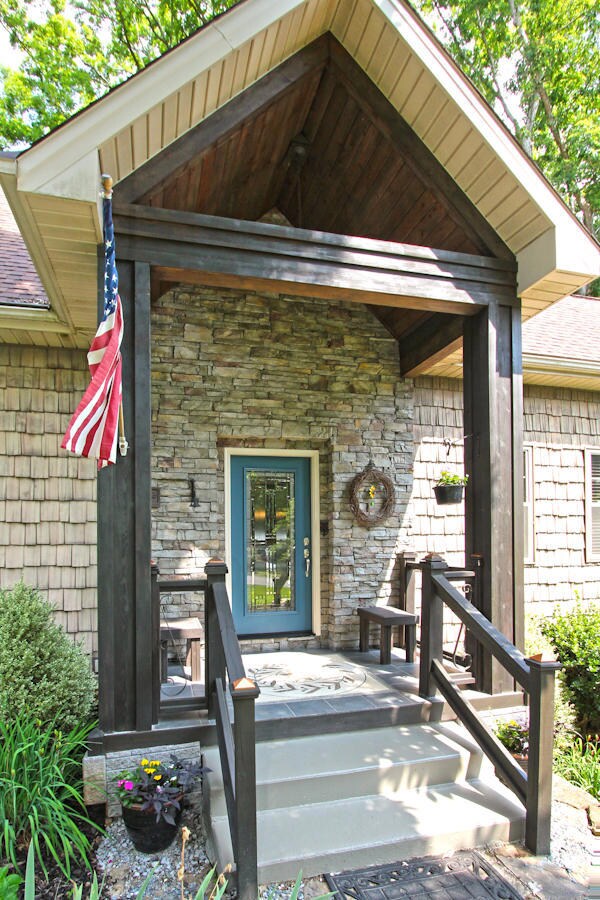 04_Front Porch