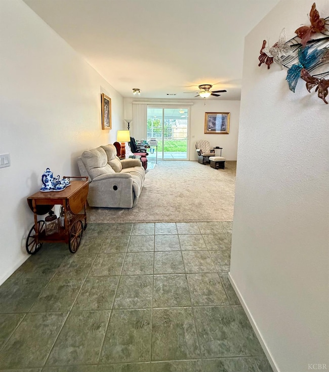 1044 W Orange St, Hanford, CA 93230 - photo 2