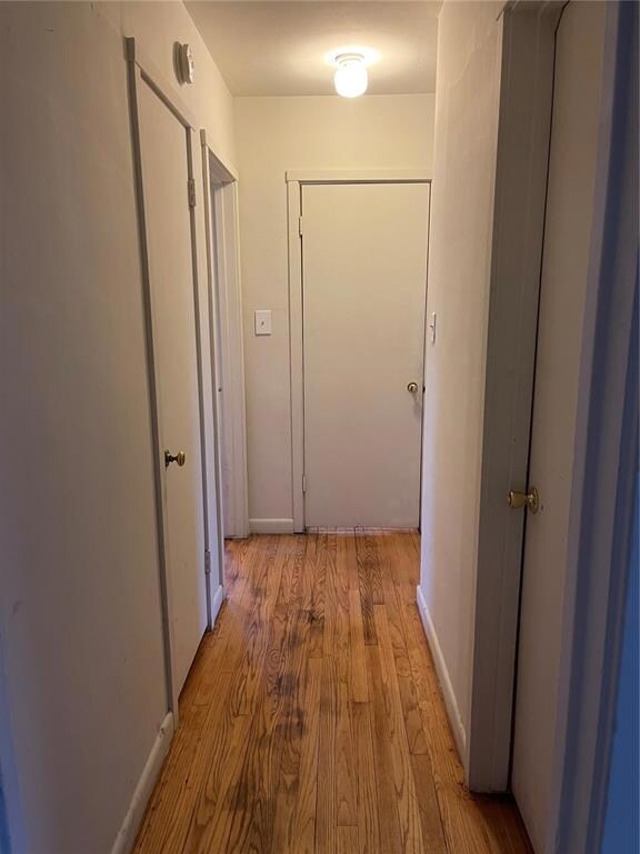 Hallway to bedrooms