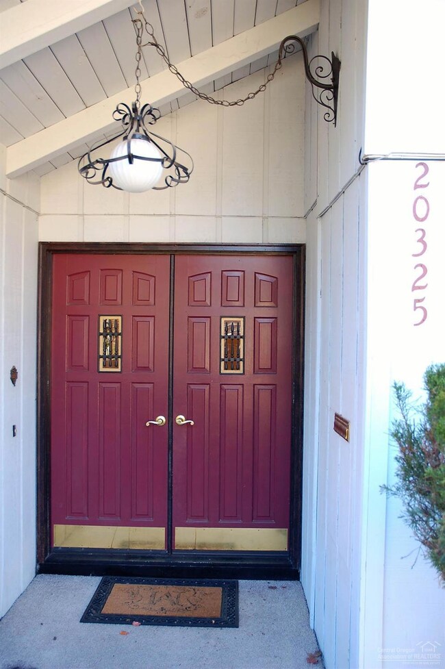 20325 Fairway Dr, Bend, OR 97702 - photo 4