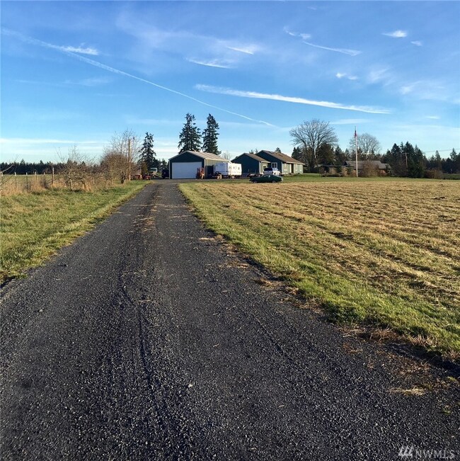 104 N Military Rd, Winlock, WA 98596 - photo 2
