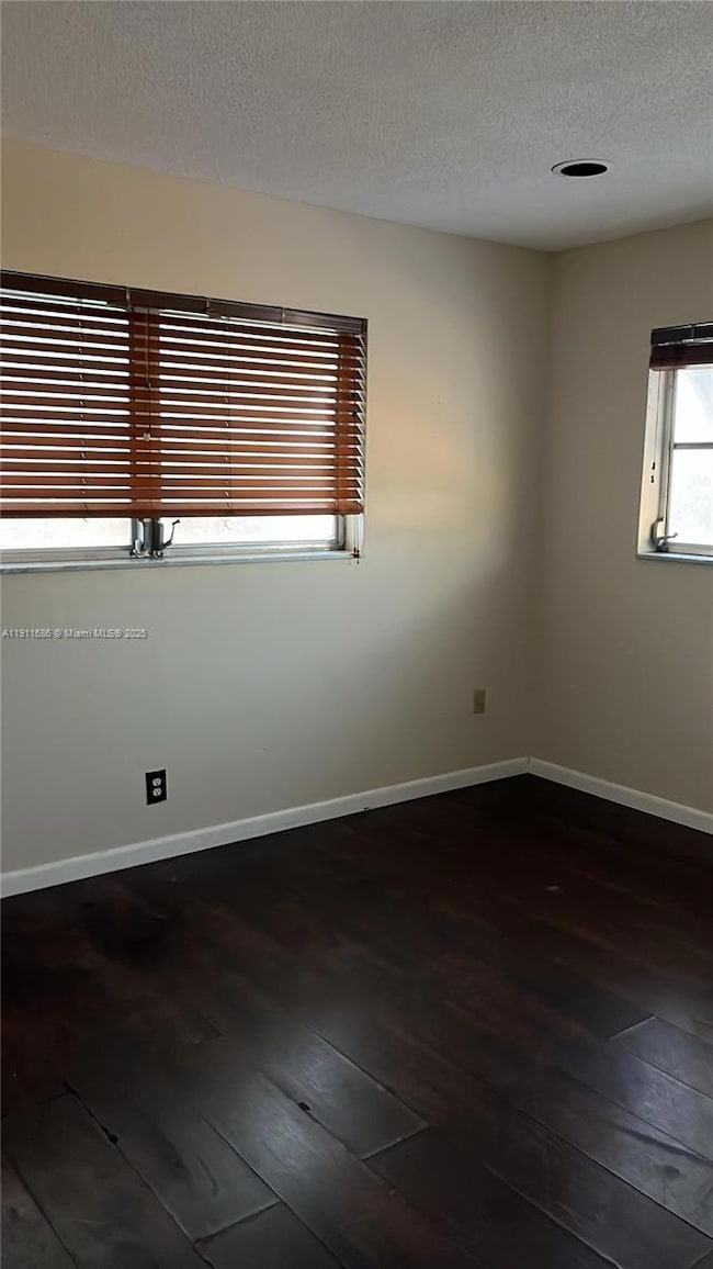 532 S Luna Ct unit 5, Hollywood, FL 33021 - photo 6