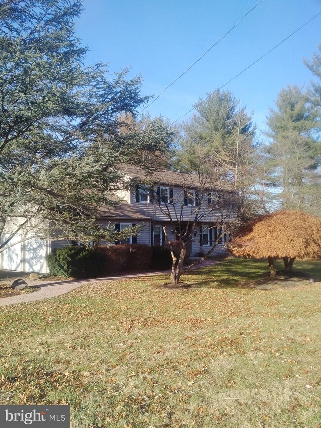 344 Pine Run Rd, Doylestown, PA 18901 - photo 2