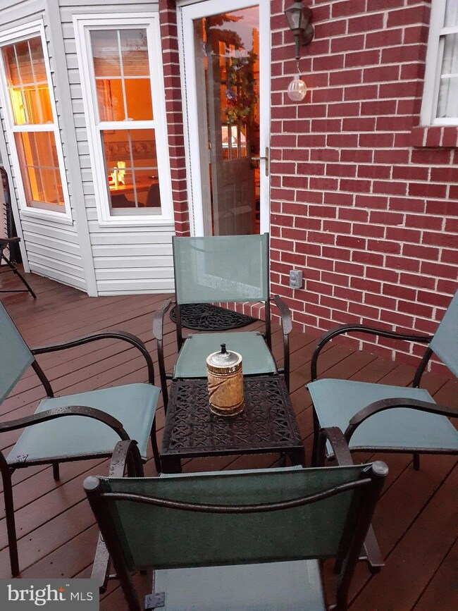 70 Cedar Ct, Royersford, PA 19468 - photo 5