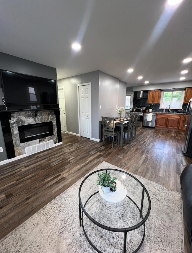 13429 Zagaiski Ave, Warren, MI 48089 - photo 6