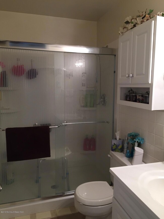 3 Greenmeadow Ln unit 72, Whiting, NJ 08759 - photo 6