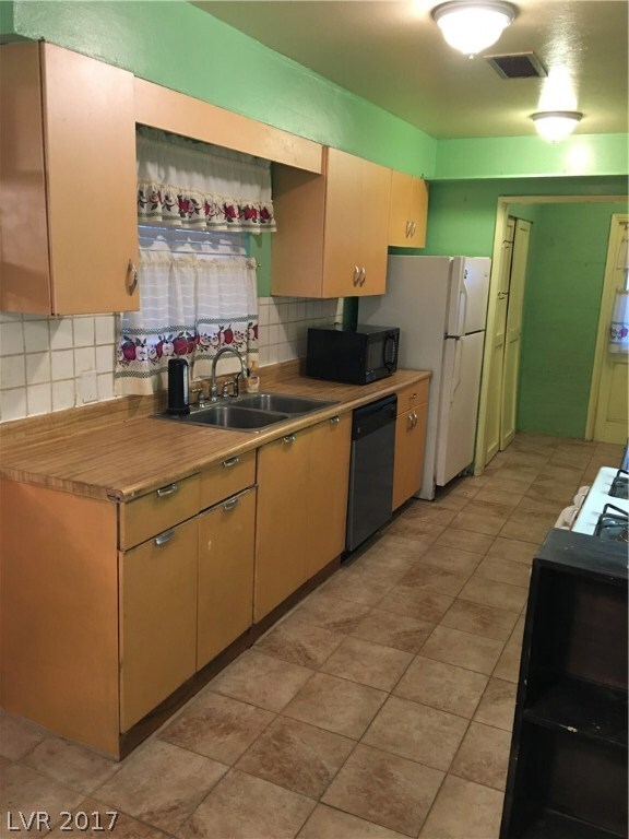 Plenty of cabinet space.