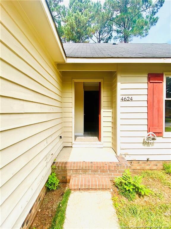 4624 Pine Needle Ct, Fayetteville, NC 28314 - photo 3