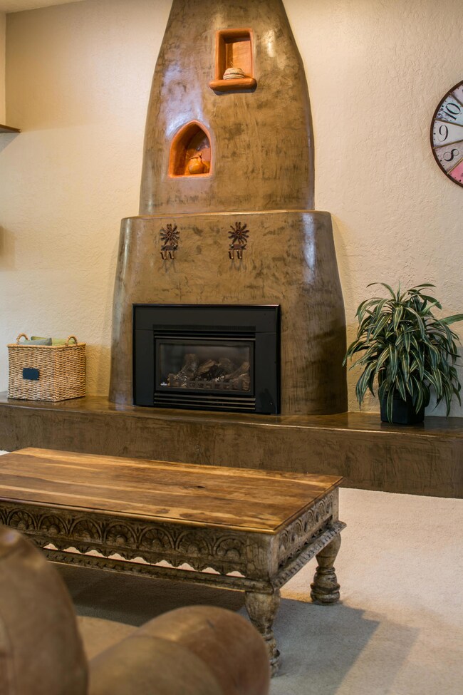 6720 Hensch Ave NE, Albuquerque, NM 87109 - photo 6