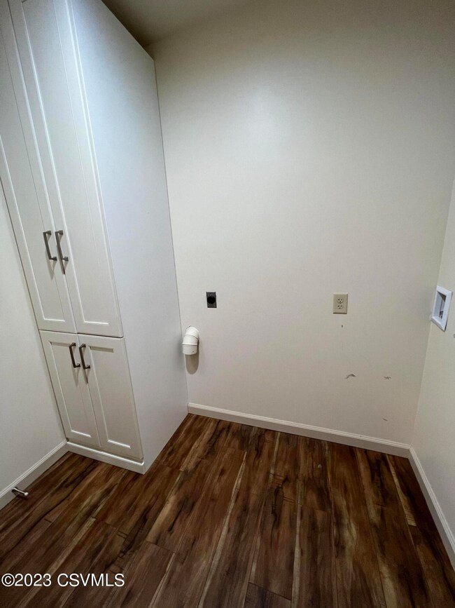 10 Monroe St, Hummels Wharf, PA 17870 - photo 3