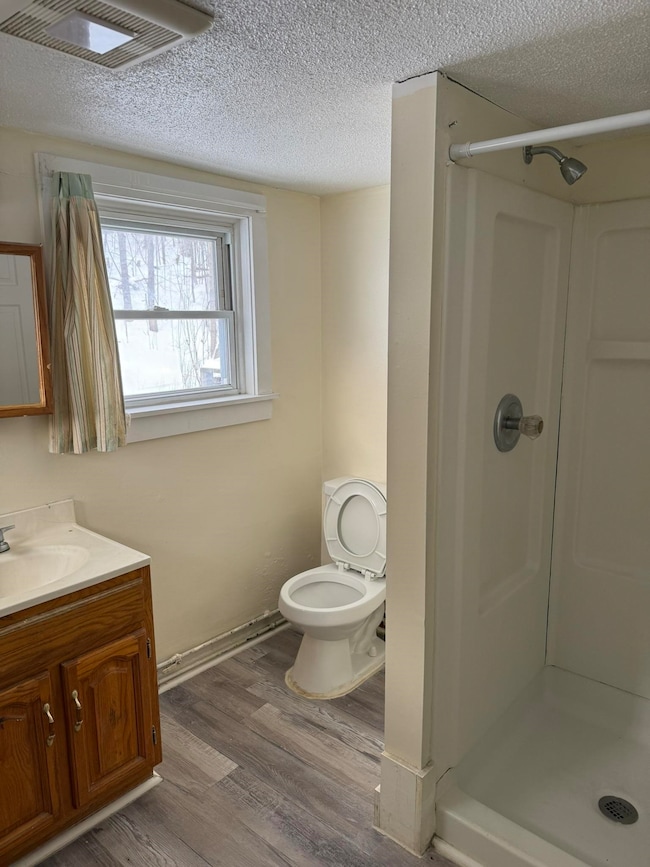 38 Washington St, Claremont, NH 03743 - photo 6