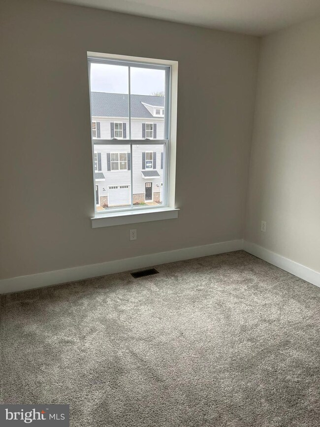 800 Pughtown Rd, Spring City, PA 19475 - photo 7