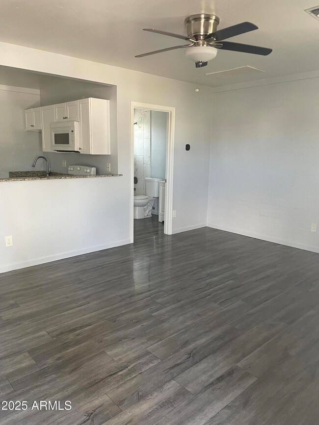 2402 N 24th St unit 3, Phoenix, AZ 85008 - photo 2