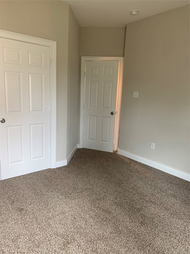 8703 Lanewood Dr, Houston, TX 77016 - photo 7