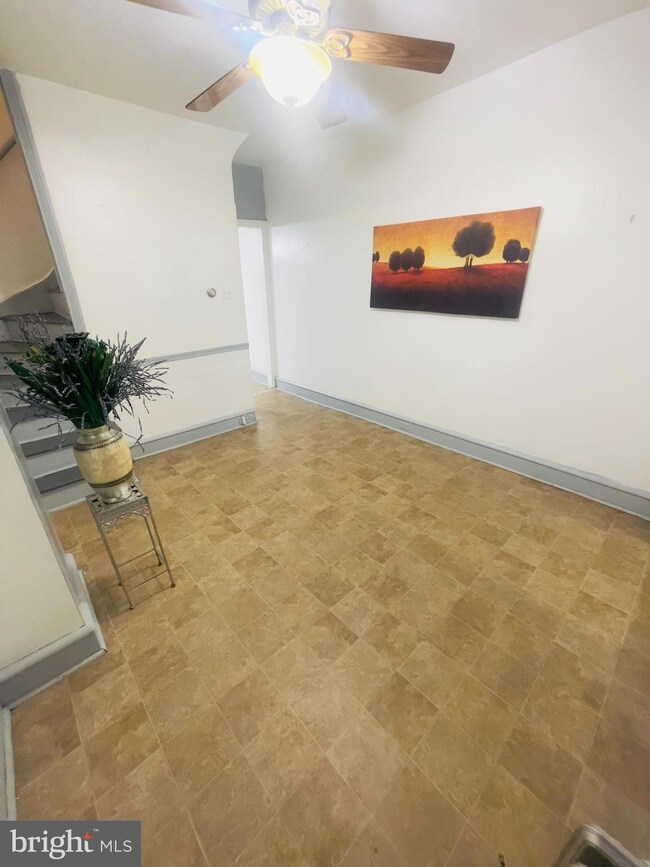 532 S 6th St, Reading, PA 19602 - photo 7