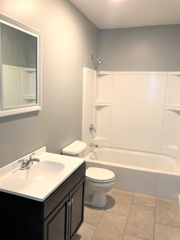 542 Bay St unit 1R, Taunton, MA 02780 - photo 4