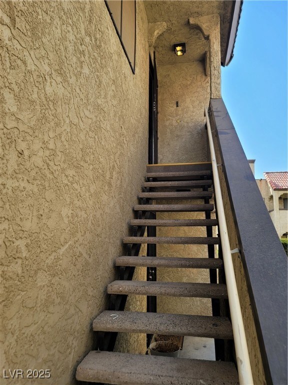 4720 Obannon Dr unit D, Las Vegas, NV 89102 - photo 4