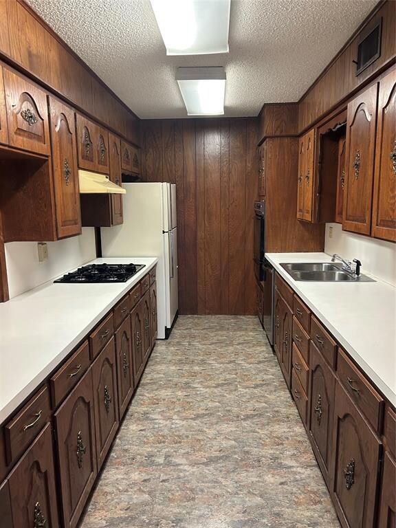 1202 W Munson St, Denison, TX 75020 - photo 6