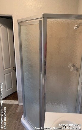 corner shower