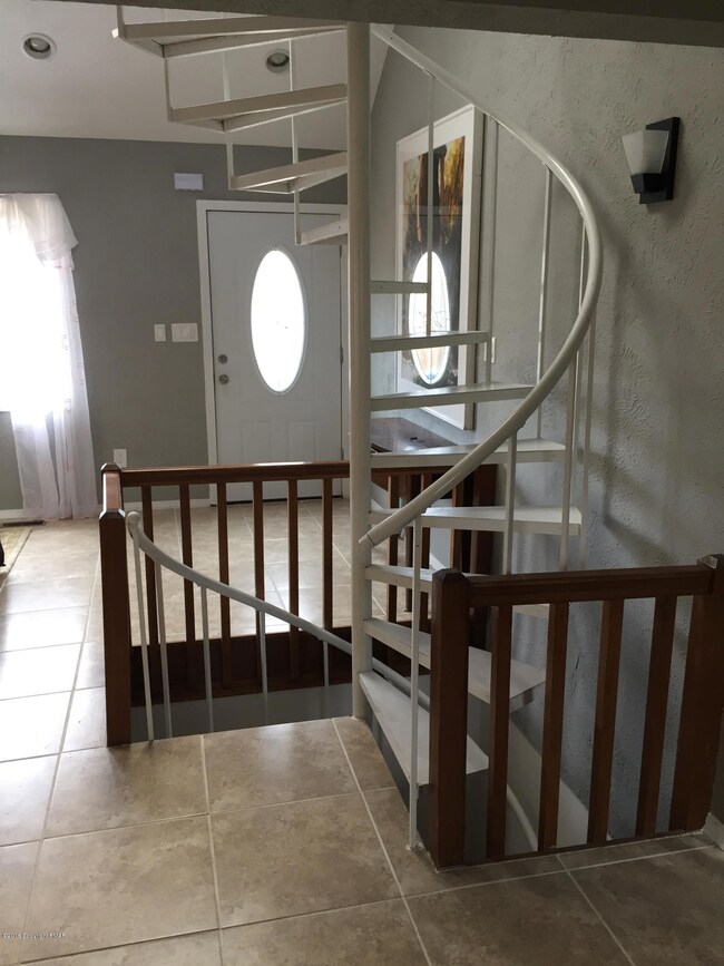 6044 Boardwalk Dr, Tobyhanna, PA 18466 - photo 7