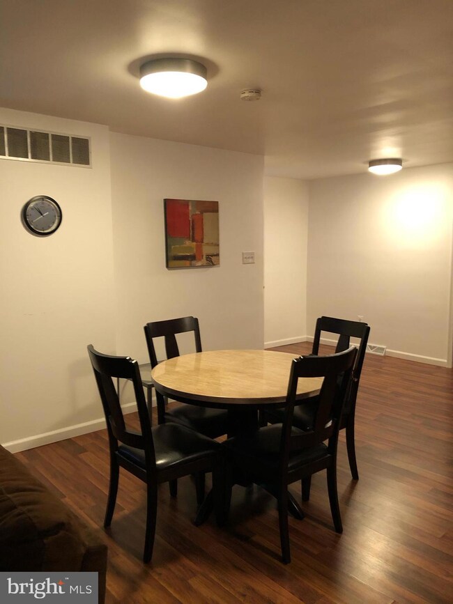 142 E Main St, Lansdale, PA 19446 - photo 5