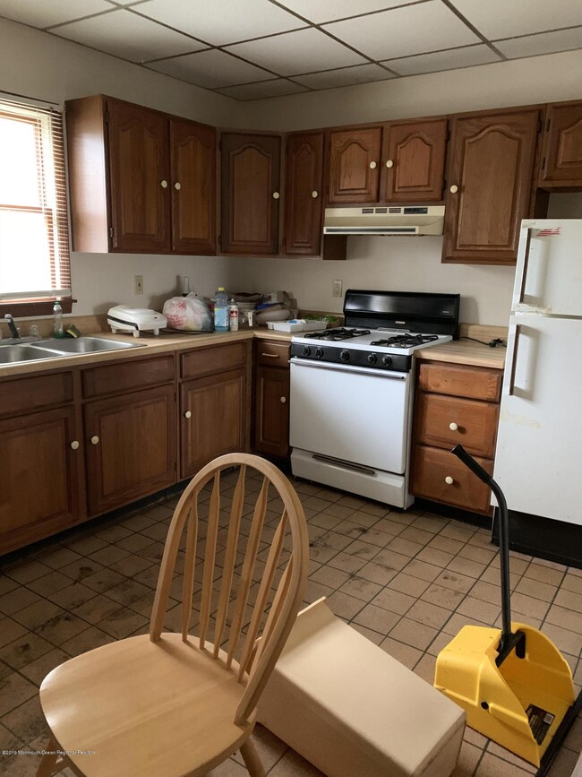 Kitchen Left Side