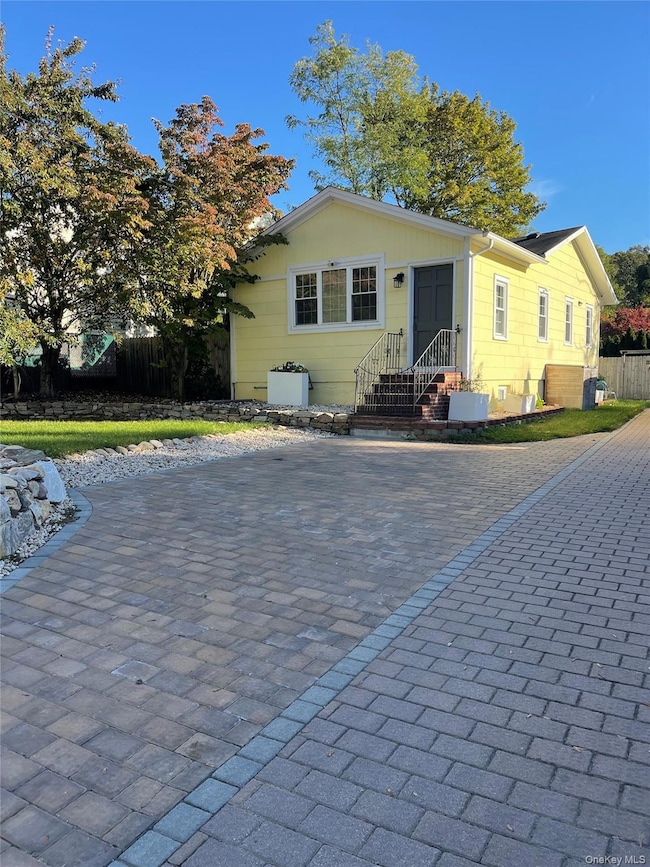 338 Main St, Setauket, NY 11733 - photo 2