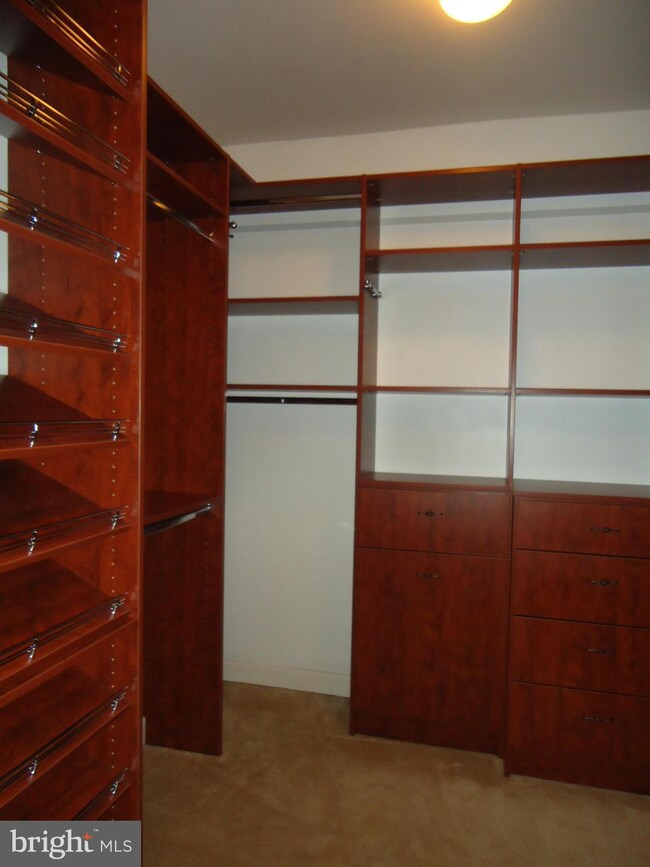 15519 Sir Edwards Dr, Upper Marlboro, MD 20772 - photo 7