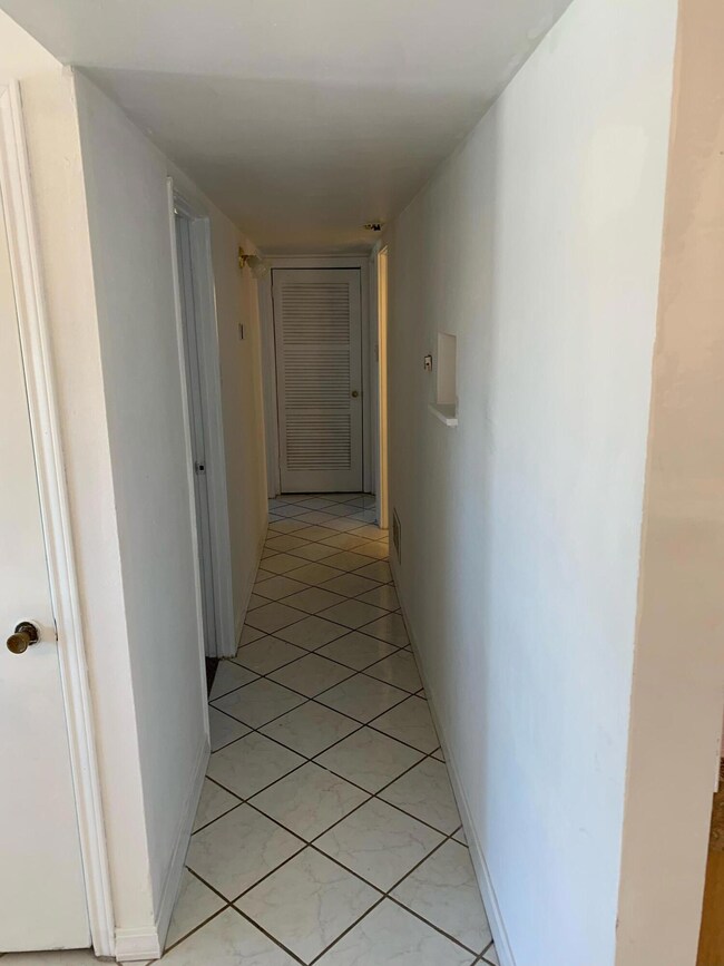 328 Mccarthy Ave, El Paso, TX 79915 - photo 6