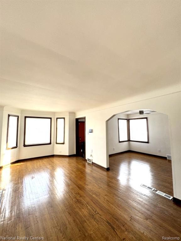 19179 Pennington Dr, Detroit, MI 48221 - photo 2