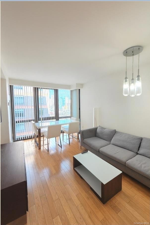 39-16 Prince St unit 7A, Flushing, NY 11354 - photo 3