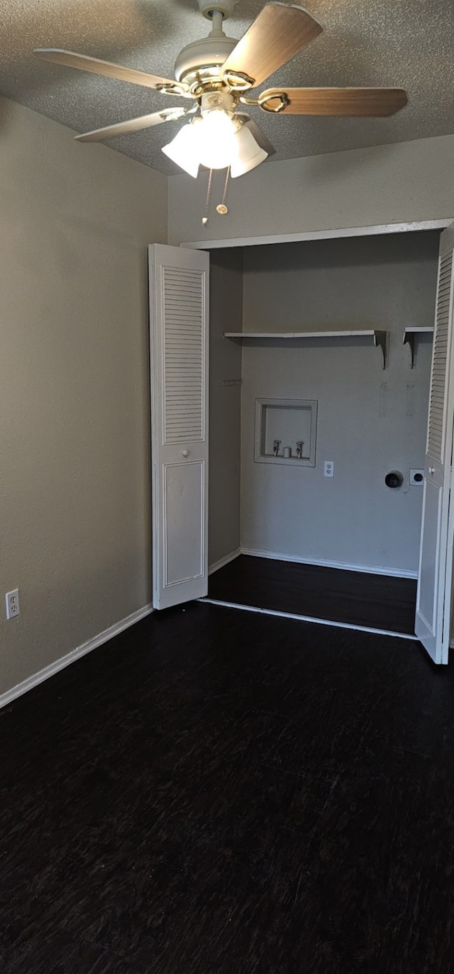 125 Astoria Dr, Cedar Hill, TX 75104 - photo 2