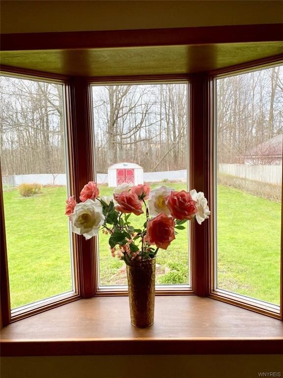 2789 Stenzel Ave, North Tonawanda, NY 14120 - photo 6