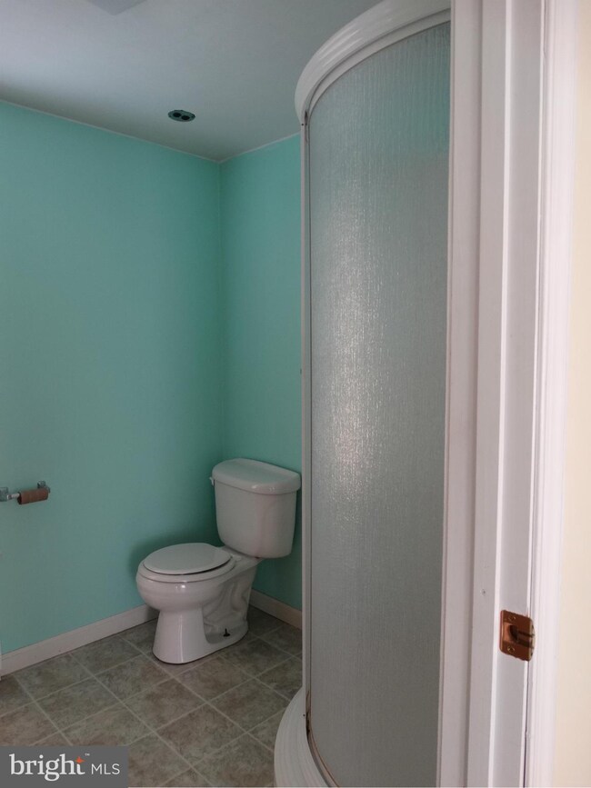 4371 Fort Loudon Rd, Mercersburg, PA 17236 - photo 2