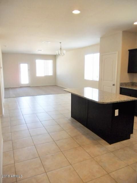sycamore great roomkitchen