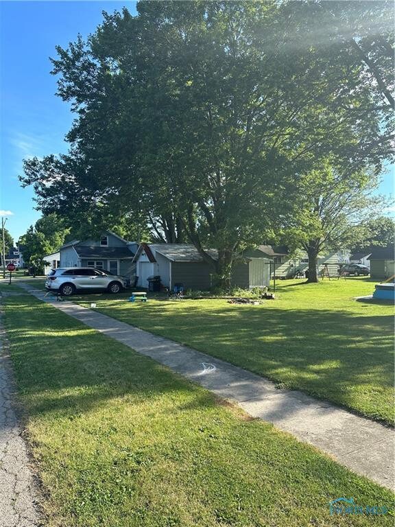 302 W Rings St, West Unity, OH 43570 - photo 5