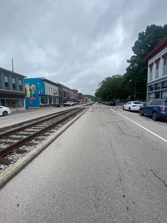 206 W Broadway St, Frankfort, KY 40601 - photo 4