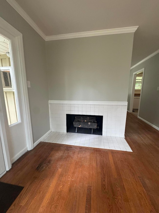 4 Gas Fireplace