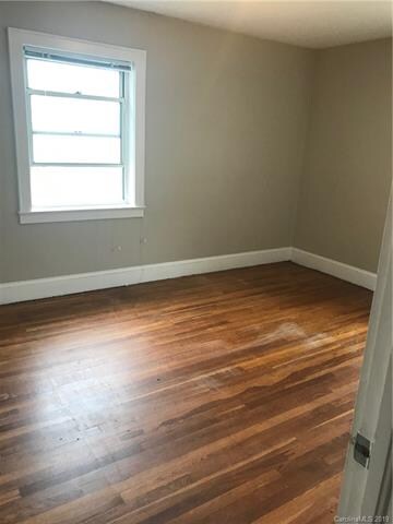 410 N Center St, Statesville, NC 28677 - photo 7