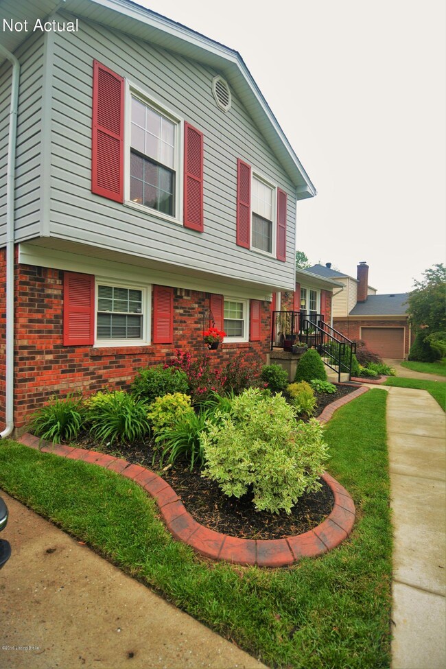 8308 Daverman Dr, Louisville, KY 40228 - photo 2