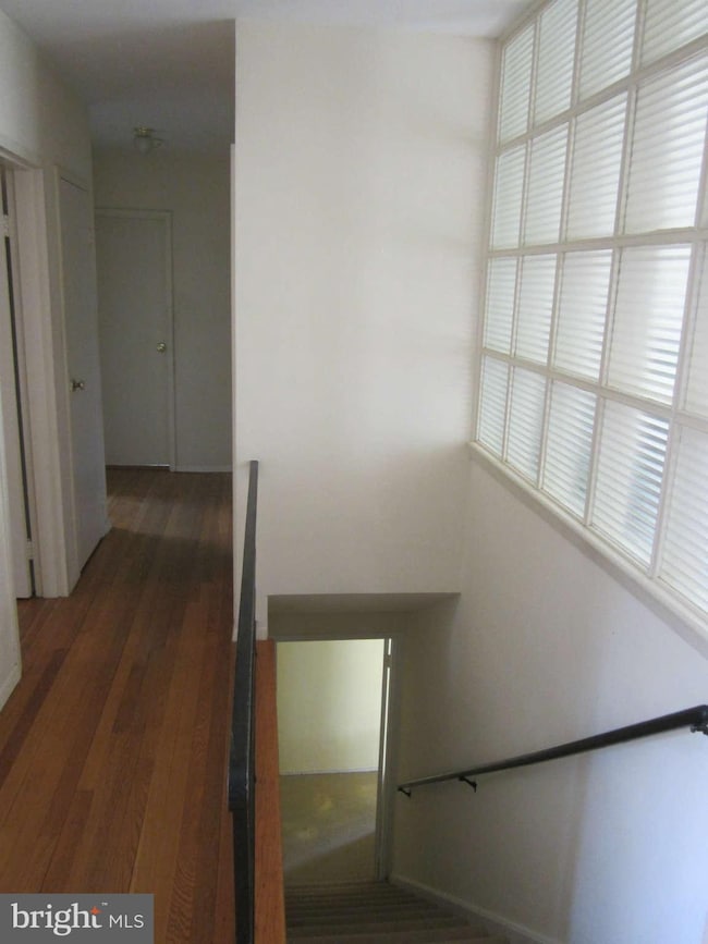 8713 Susanna Ln, Chevy Chase, MD 20815 - photo 5