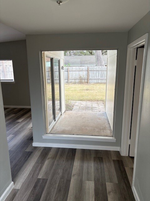 1515 Highland Dr, Alvin, TX 77511 - photo 2