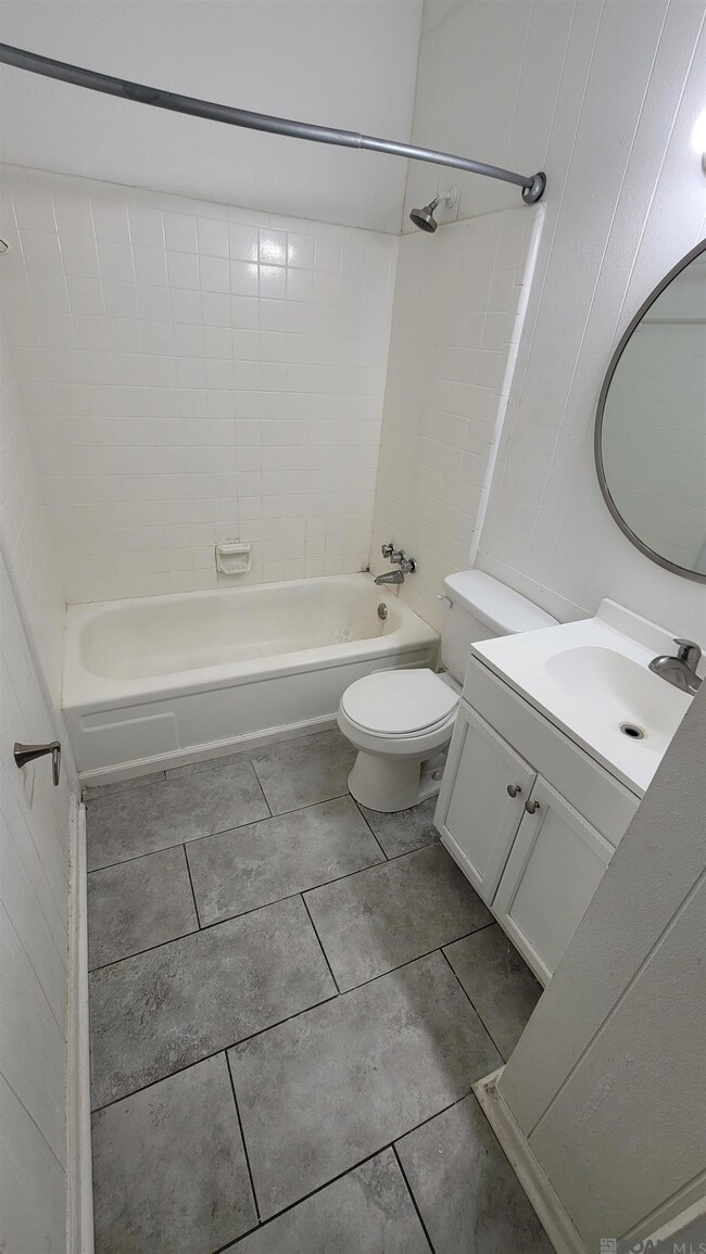 1612 N Coontrap Rd unit 40, Gonzales, LA 70737 - photo 4