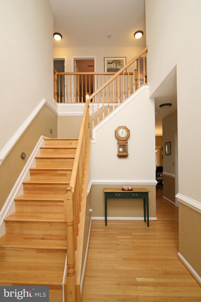 7540 Hummingbird Ct, Sykesville, MD 21784 - photo 3