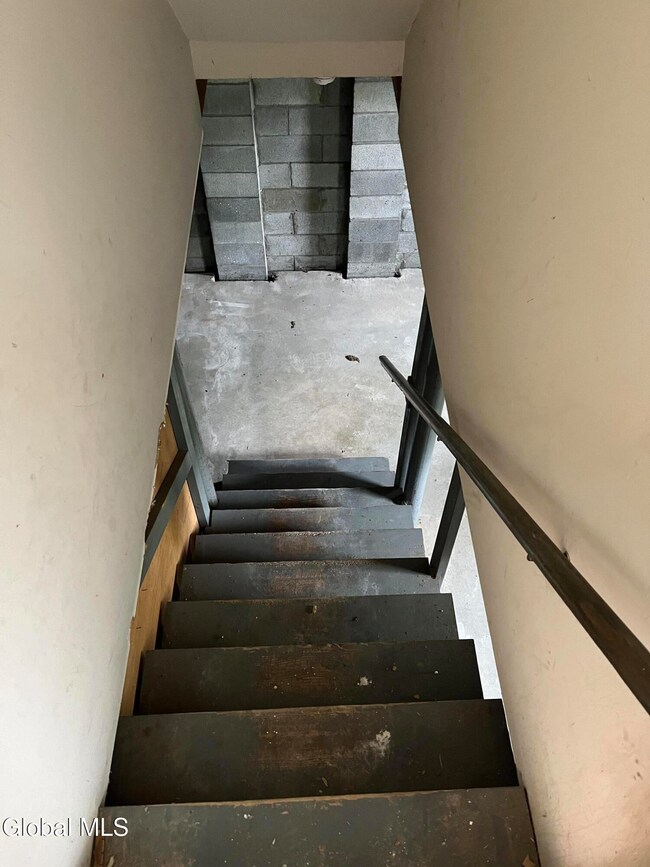 5 Bayberry Dr unit B, Latham, NY 12110 - photo 6