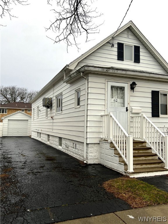 62 17th Ave, North Tonawanda, NY 14120 - photo 2